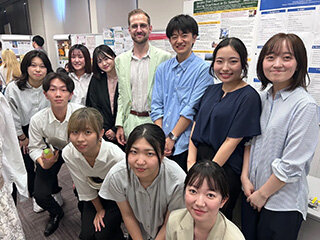 イベントに参加する学生たちの写真4
